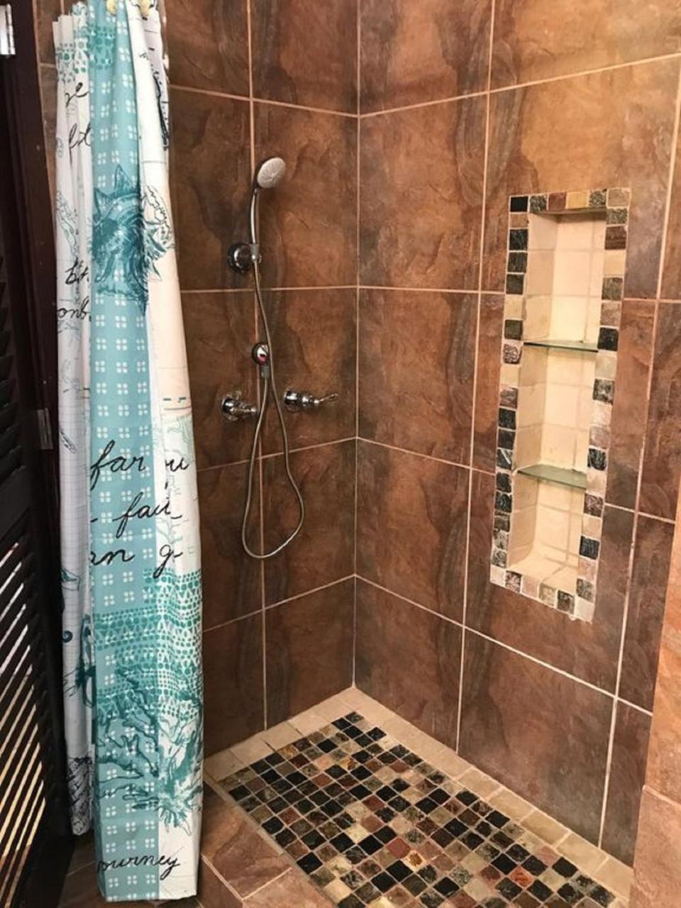East End  Sapphire Beach Resort And Marina מראה חיצוני תמונה